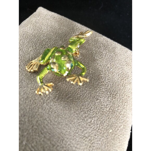 Vintage Green Enamel Gold Tone Green Rhinestone Eyes Frog Pin Brooch - Picture 5 of 7